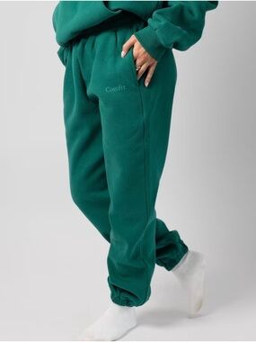 Comfrt Signature Sweatpants